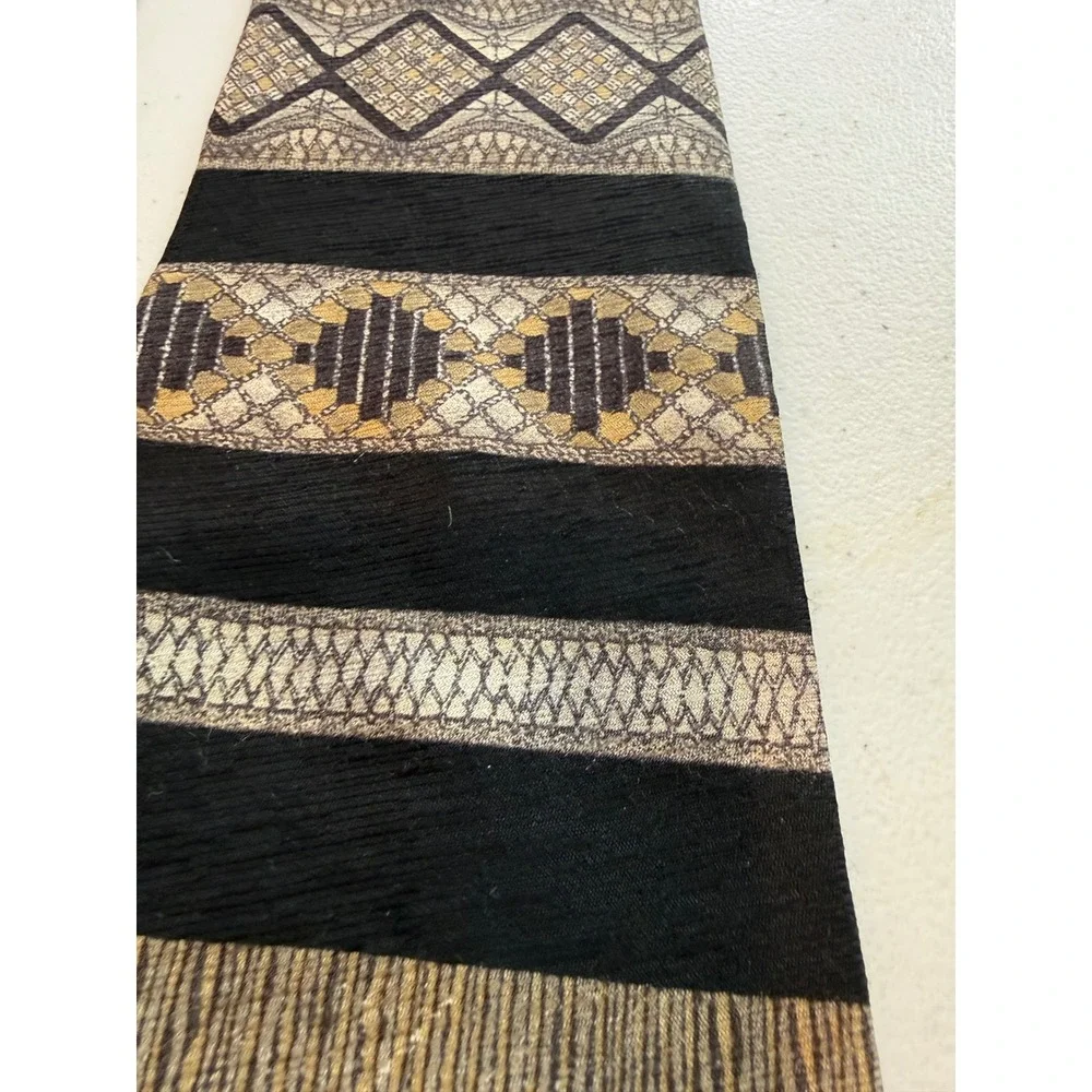 Mulberry silk necktie